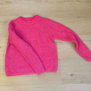Women’s pink sweater size small